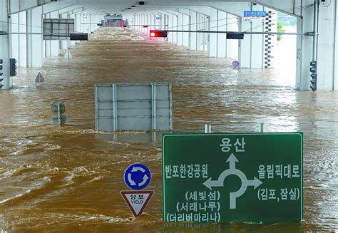 “80年未遇暴雨”袭首尔！中国驻韩国大使馆证实，一名中国公民遇难