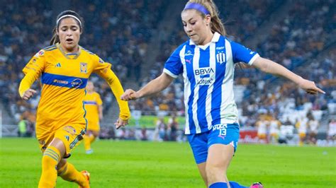 Rayadas y Tigres Femenil empatan 0 0 en partido de ida del Clásico