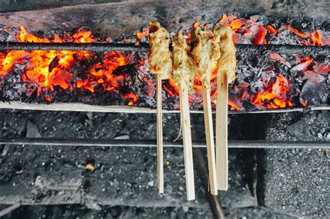 Sate Lilit Bali Atau Sate Bungkus Adalah Sate Seafood Cincang