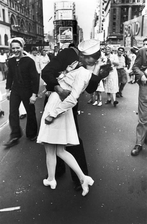 10 fotografías de besos que han hecho historia PHOTOLARI