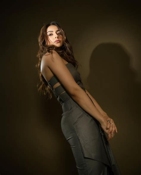 Rakul Preet Singh Bold And Hot Photos Will Make You Go Gaga Vn Rakul