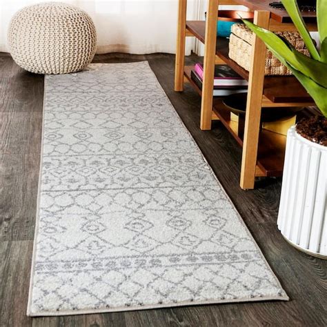 JONATHAN Y Izil Moroccan Beni Souk Cream Gray 2 Ft X 8 Ft Runner Rug