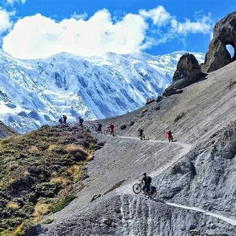 Cycling Landslide Trail Way To Tilicho Lake Rpokhara