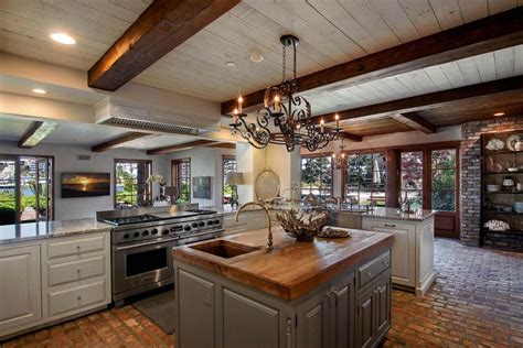 Craftsman-Style Kitchen Cabinets: Pictures, Options, Tips & Ideas | HGTV