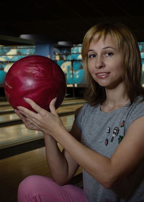 How To Find The Perfect Bowling Ball For Your Hook Style