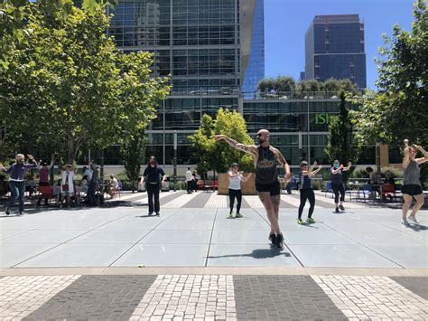 Free Weekly Rooftop Zumba Class at Salesforce Park (SF)