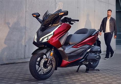 Honda Forza Tampil Semakin Mewah Dan Prestisius Cek Harga Dan