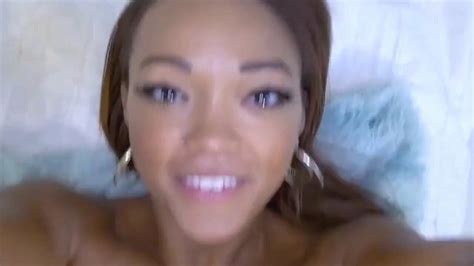 Yblack heißes Ebenholz fickt zierliche MILF mit großem Schwanz xHamster