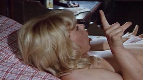 Naked Alexandra Bogojevic In Der Ostfriesen Report