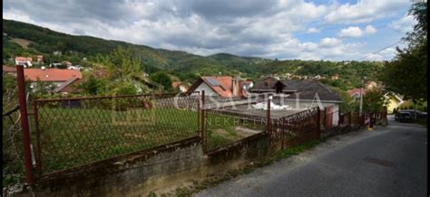 Zagreb Gornji Stenjevec Ku A M Dvori Na Zgrada M Gara A