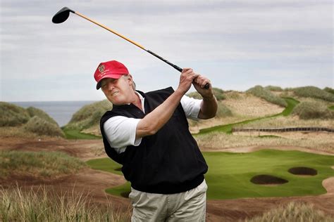 18 Holes At Donald Trump’s Bronx Golf Oasis | Vanity Fair