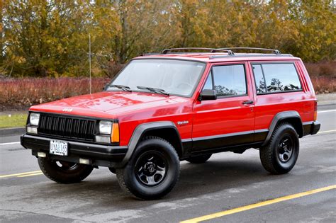 1996 Jeep Cherokee 4x4 2 Door For Sale On Bat Auctions Closed On