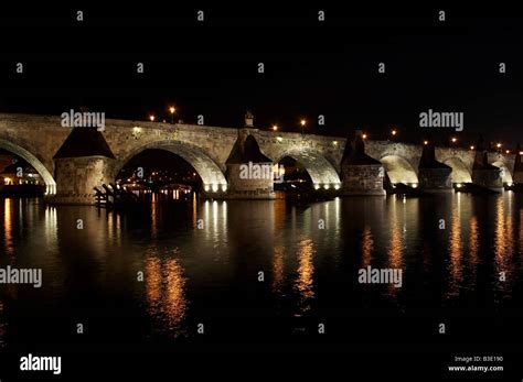 Charles bridge at night Stock Photo - Alamy