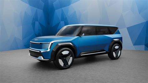 Kia EV9 Concept ecco come è fatto un maxi SUV elettrico del futuro