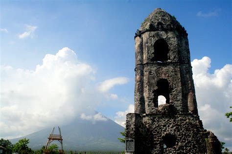 Cagsawa Ruins Cagsawa Ruins In Daraga Albay Bicol Philipp Flickr