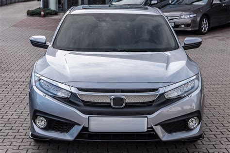 Honda Civic X Sedan Przed Liftingiem Ozdobne Listwy Grilla