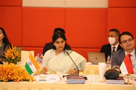 Dept Of Commerce Goi On Twitter Smt Anupriyaspatel Hon Ble