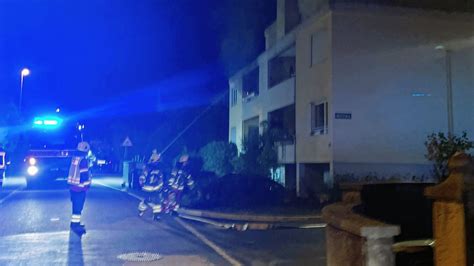 Trimbach Feuerwehreinsatz Wegen Brand Auf Balkon Eines Mehrfamilienhauses