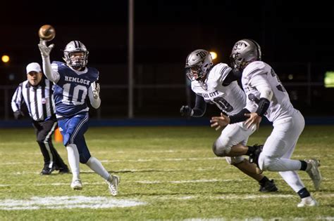 Saginaw Football Roundup Frankenmuth Freeland Head To Quarterfinals