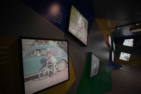 Exposição imersiva recria voz de Ayrton Senna inteligência