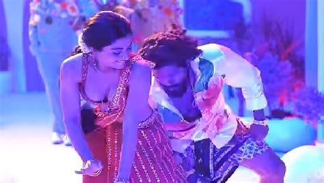 Rashmikas Hot Dance In Pushpa 2 Peelings Song Storms Internet