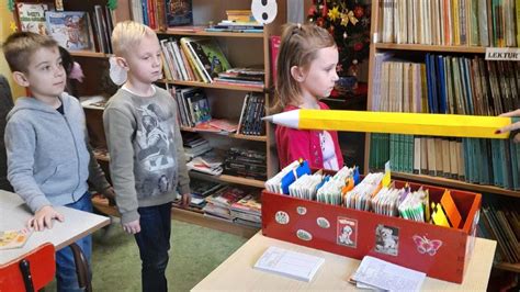 Pasowanie Na Czytelnika Biblioteki Szkolnej Szko A Podstawowa Nr W