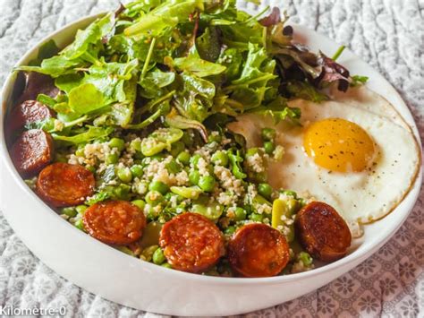 Œufs au chorizo semoule aux fèves et petits pois recette Œufs au