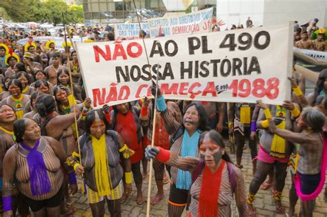 Povos Ind Genas Do Brasil Se Mobilizam Contra O Marco Temporal Ispn