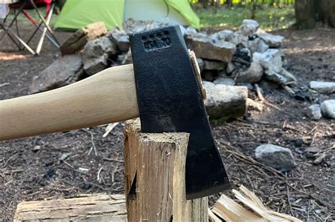 Axe Or Hatchet Whats Best For Camping Explained Axe And Tool