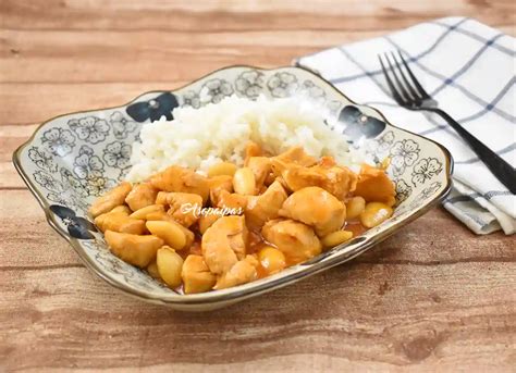 Pollo con almendras al estilo chino Fácil y Deliciosa