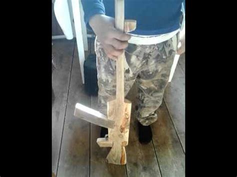 Автомат Калашникова из дерева - YouTube