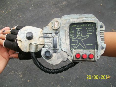 pip-boy cosplay prop by JL010203 on DeviantArt