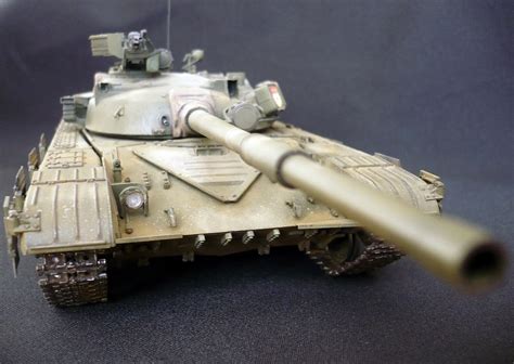 Tanque Soviet T 64B MOD 1984 TRUMPETER Kits Carros Civis