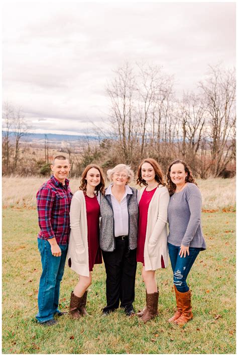 The Coffman Family | Virginia Extended Family Photographer - www