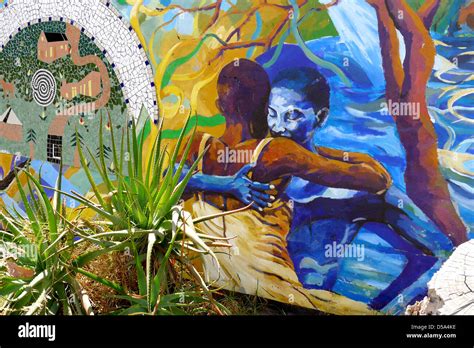 South africa mural graffiti hi-res stock photography and images - Alamy