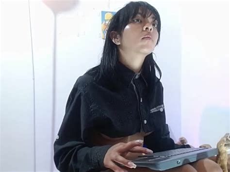 Ocean Eyes Stripchat Live Sex Cam Livecamgirls Io