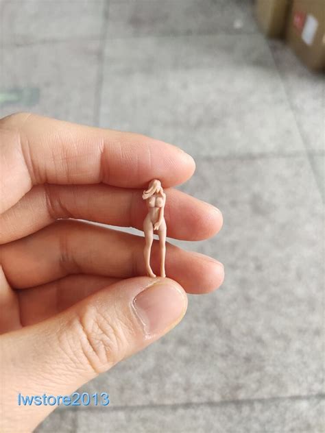 Sexy Naked Girl Scene Props Miniatures Figures Model For Cars