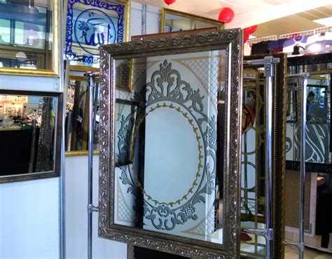 Зеркала с рисунком на заказ в СПБ. От производителя. Низкие цены!