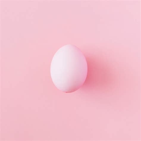 Free Photo Soft Pink Easter Egg