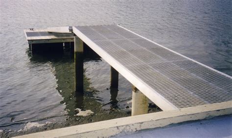 Bridges and Walkways. Marine Dock Systems, MDS - Marinas, Pontoons ...