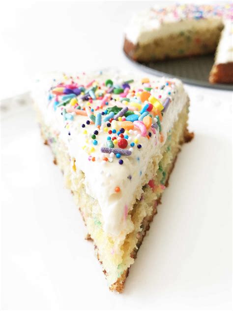 Skinny Funfetti Cake With Buttercream Frosting — The Skinny Fork