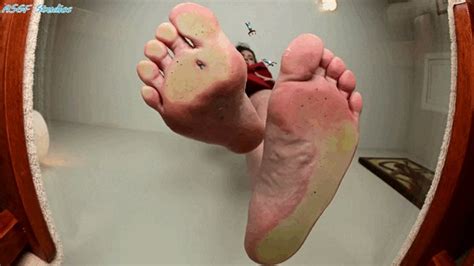 Flight Attendant Tilly Won T Stand For Bad Passangers MP4 Amateur Soles Giantess And