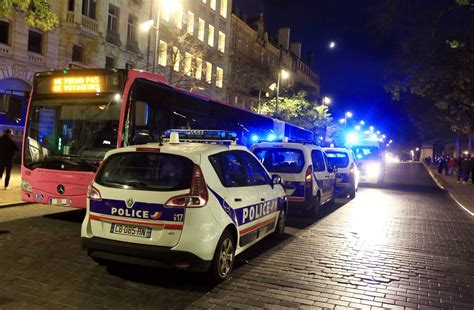 Metz Faits Divers Renversée par un bus une octogénaire décède place