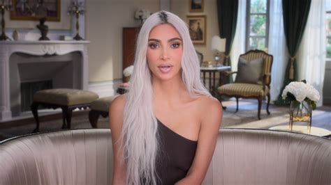 Kim Kardashian Shows Off Incredible Christmas Trees Outside 60m