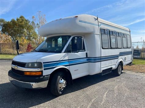 Chevrolet Church Shuttle Bus Van Handicap Lift No Cdl