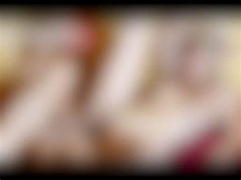 Hitzefrei German Blonde Julia Pink Fucked In The Sauna Vid Os Porno Gratuites Youporn