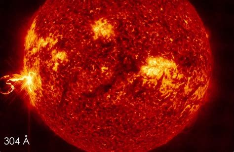 NASA Il SDO Osserva Una Potente Eruzione Solare Di Classe X VIDEO