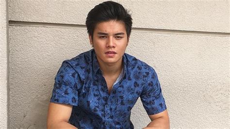 Guess Whos The Favorite Ka Selfie Of Ronnie Alonte Pepph