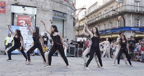 La Danza Urbana Llenar La Porta Do Sol De Mucho Ritmo