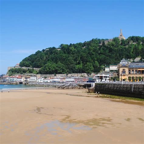 La Playa Conocida Como ‘el Caribe De Lugo Arena Fina Y Aguas